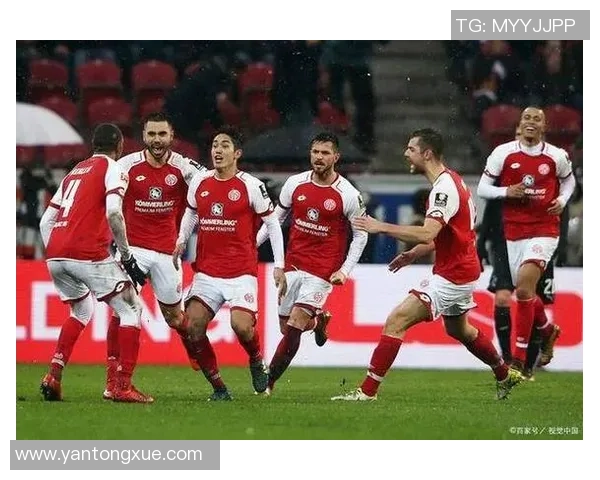 纽卡斯尔与阿森纳历史交锋回顾及两队发展演变分析